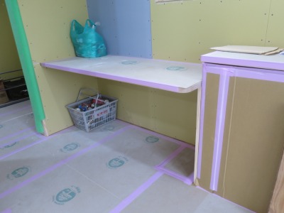 木製造作カウンター