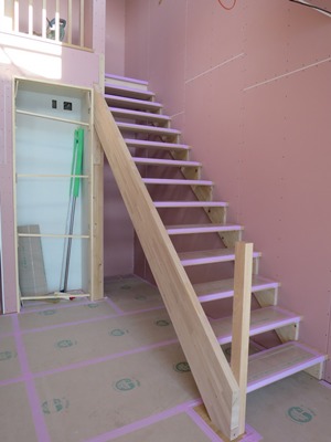 木製スケルトン階段