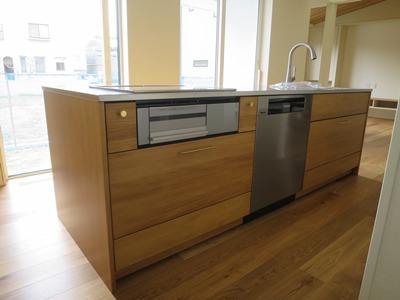 木製アイランドキッチン