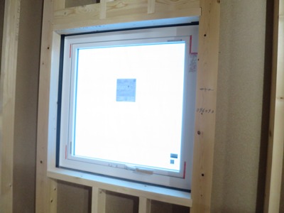 樹脂窓トリプルガラス