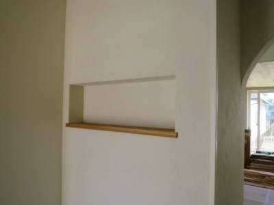 玄関ニッチ漆喰塗り