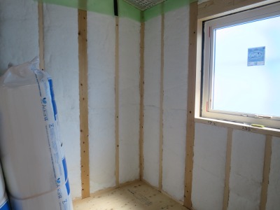 高性能グラスウール充填断熱