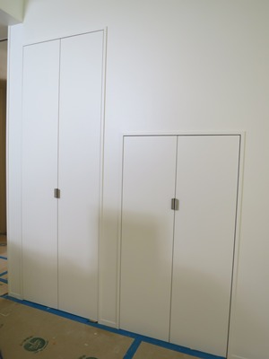 造作建具の塗装